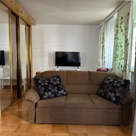 Apartment Chmielna 106b *