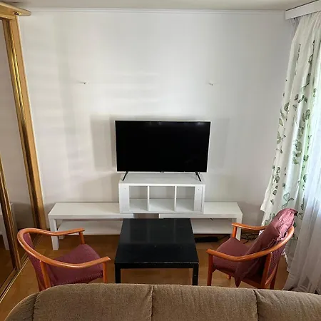 Chmielna 106b Varsóvia